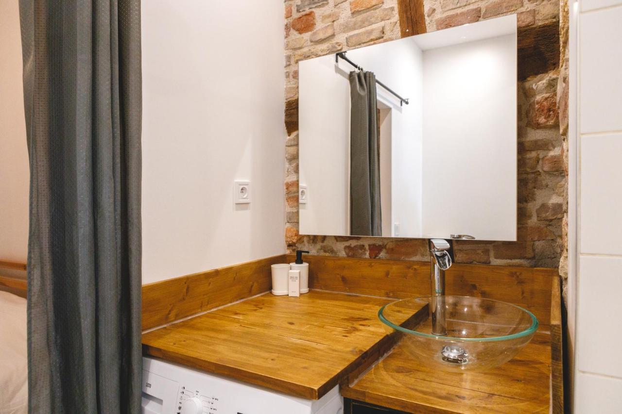 Appartement Hypercentre Rdc - New Location Bourg-en-Bresse Luaran gambar