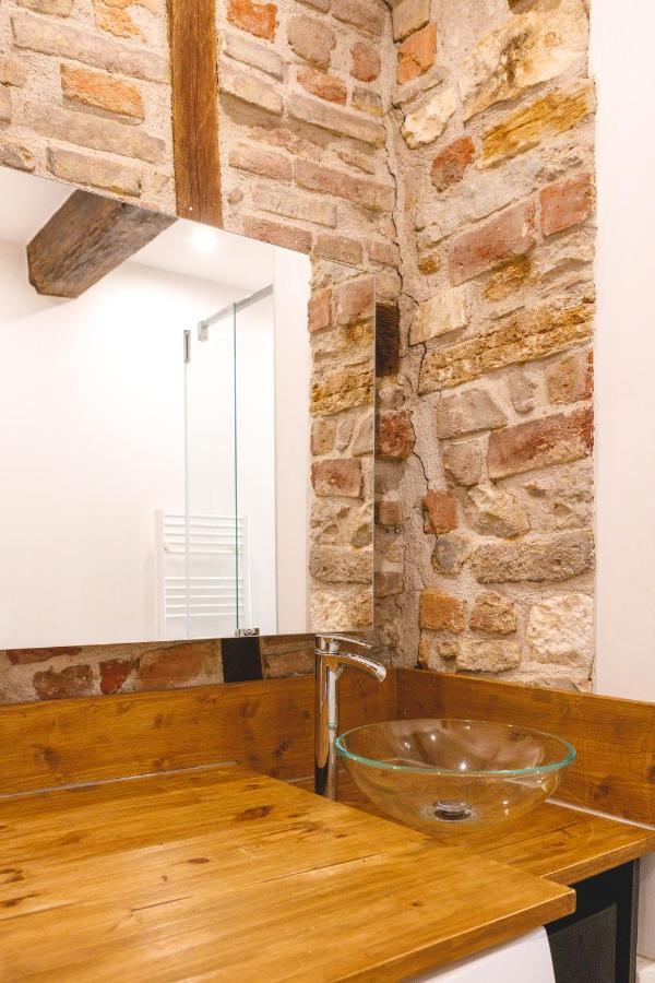 Appartement Hypercentre Rdc - New Location Bourg-en-Bresse Luaran gambar